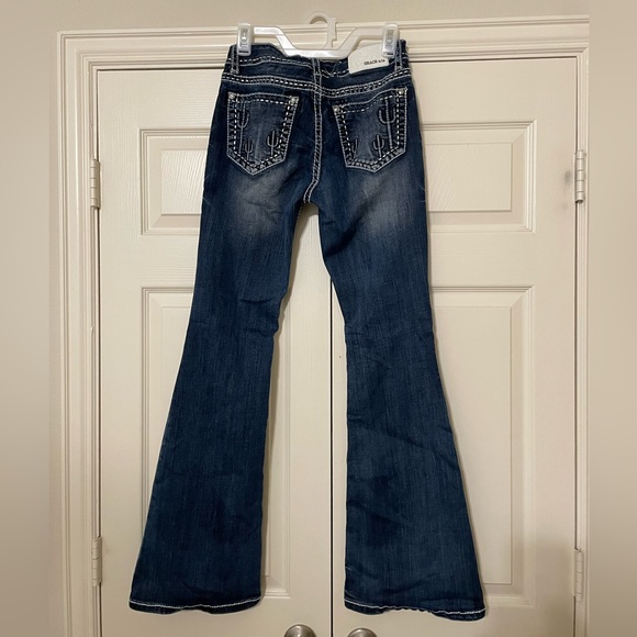 Woman’s Grace in LA jeans - Picture 3 of 4